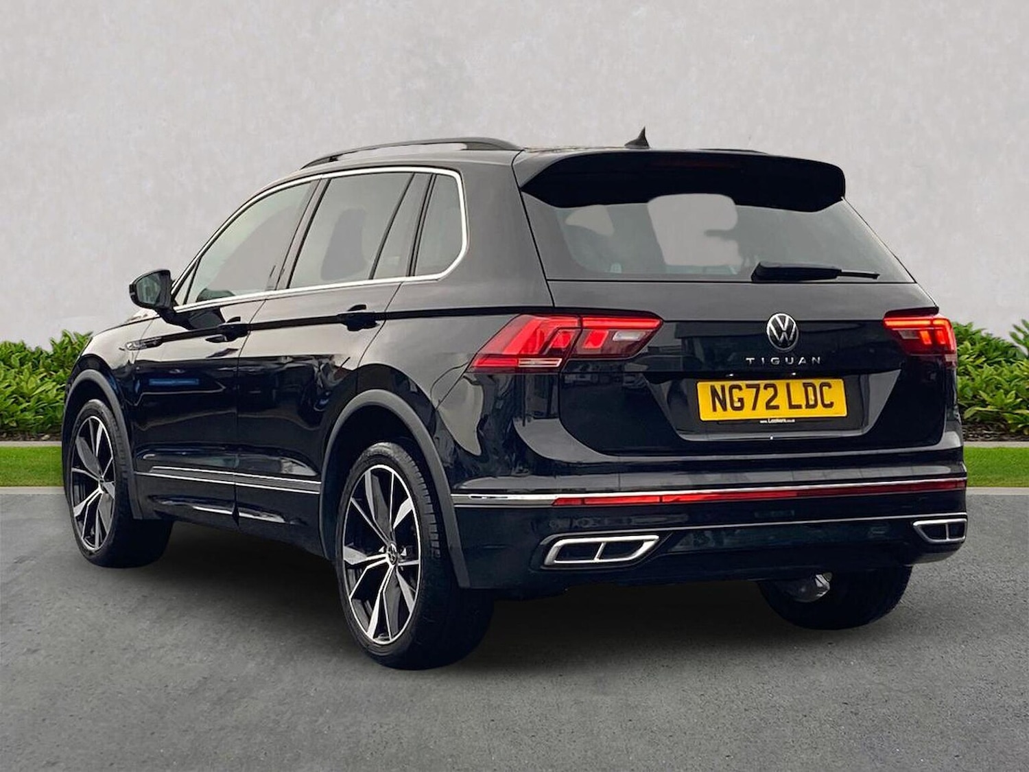 Used Volkswagen Tiguan 2023 for sale - 76986993: Photo 2