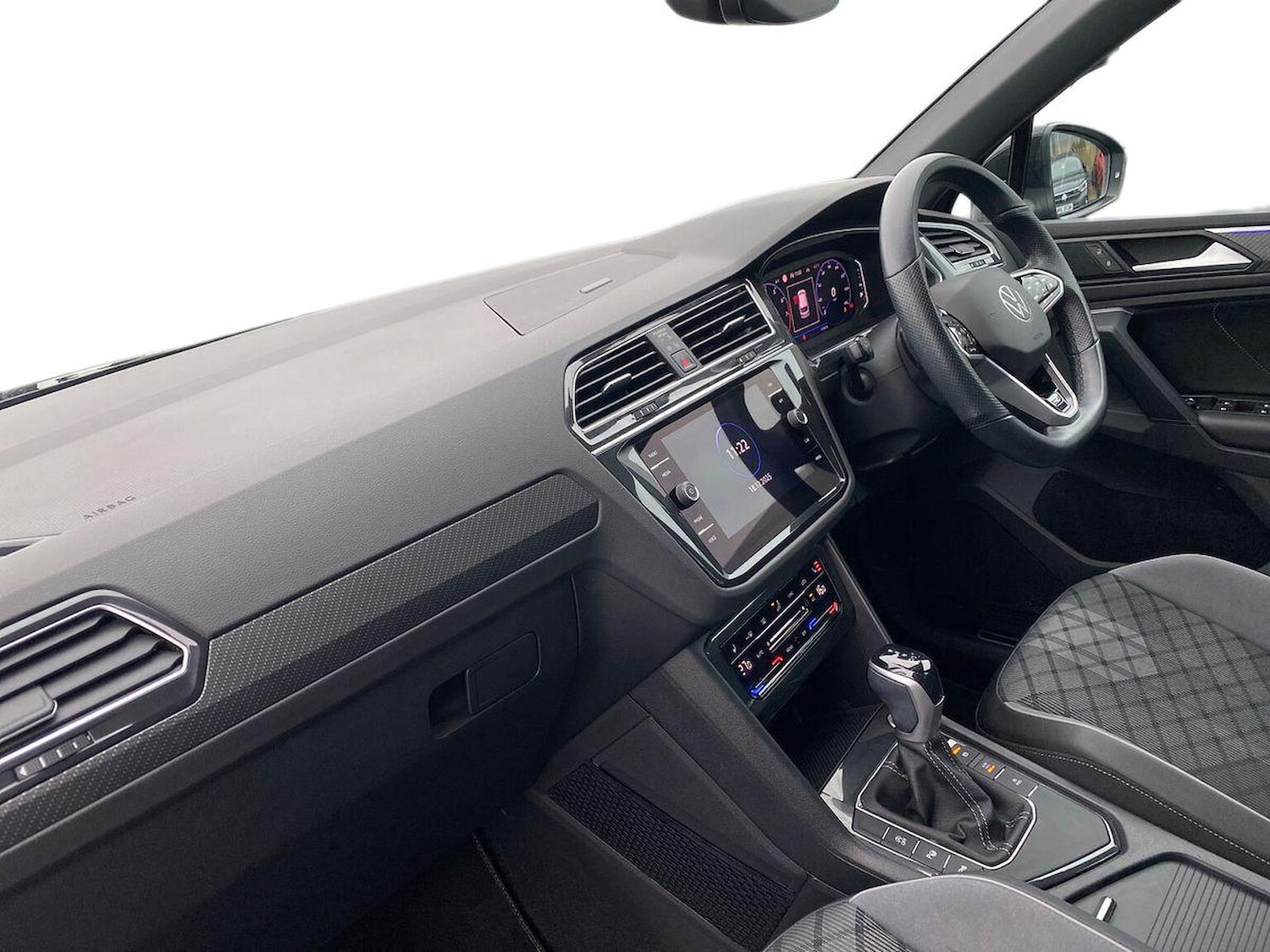 Used Volkswagen Tiguan 2023 for sale - 76986993: Photo 7