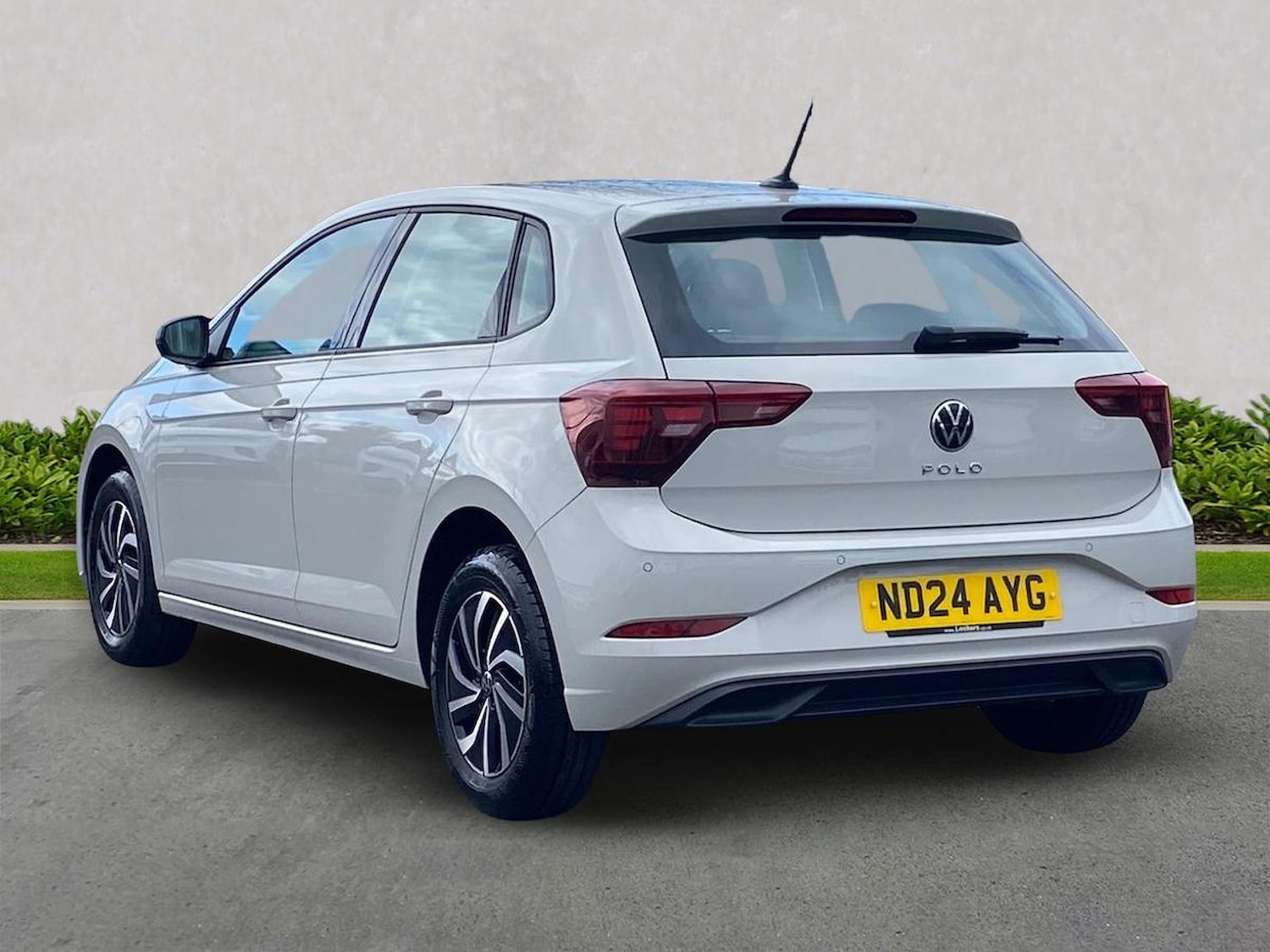 Used Volkswagen Polo 2024 for sale - 78195137: Photo 2