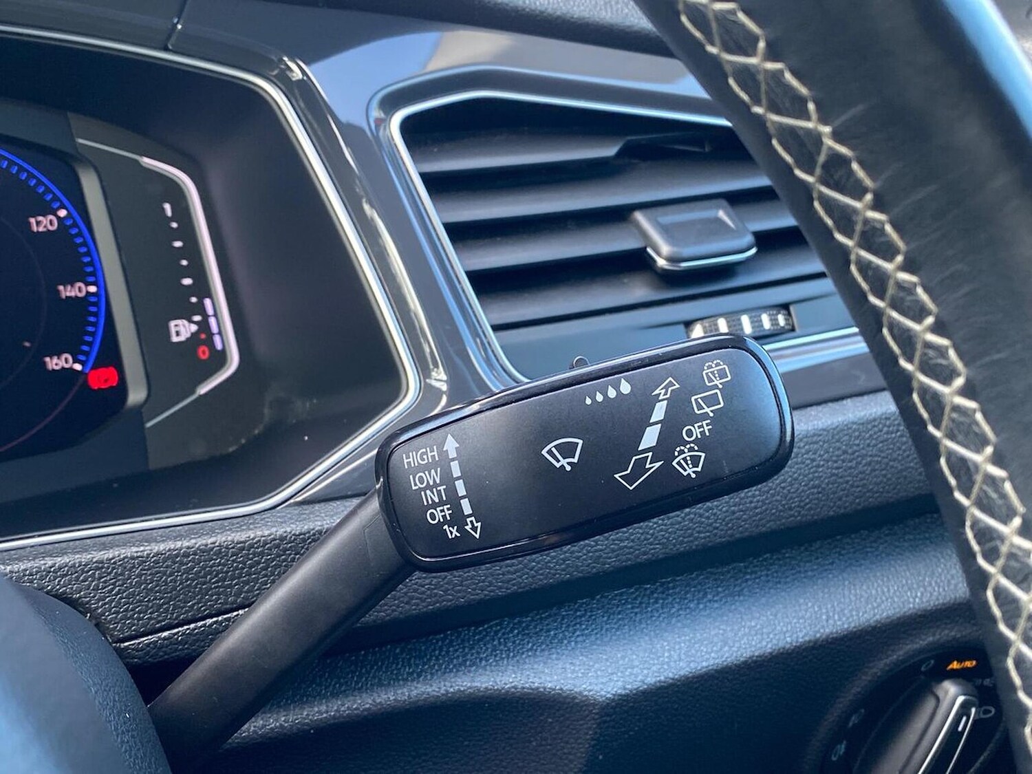 Used Volkswagen T-Roc 2018 for sale - 78195029: Photo 27