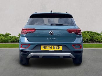 Used Volkswagen T-Roc 2024 for sale - 79638026: Photo