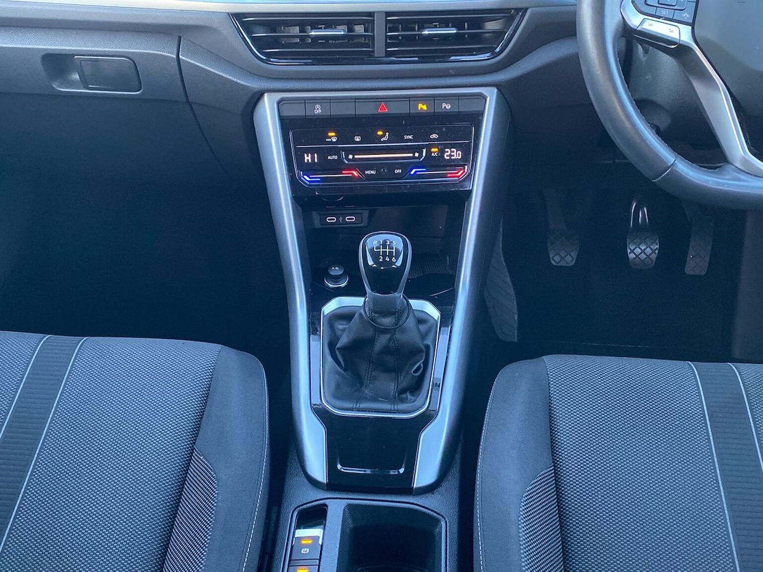 Used Volkswagen T-Roc 2022 for sale - 77001855: Photo 13