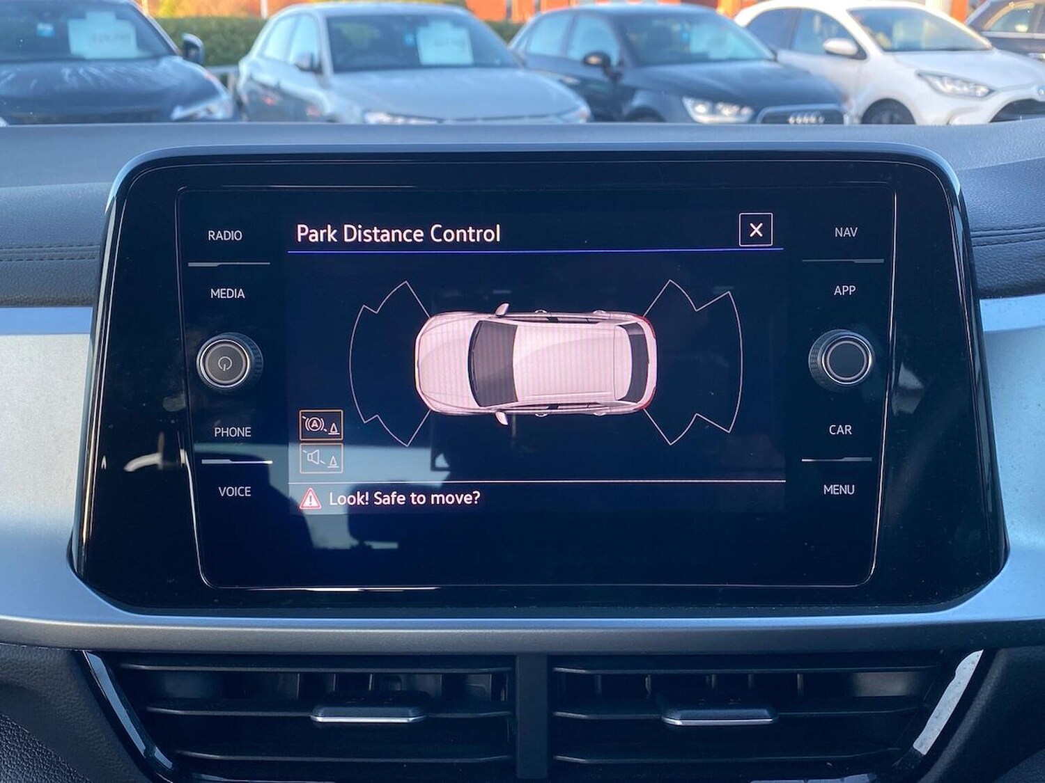 Used Volkswagen T-Roc 2022 for sale - 77001855: Photo 23