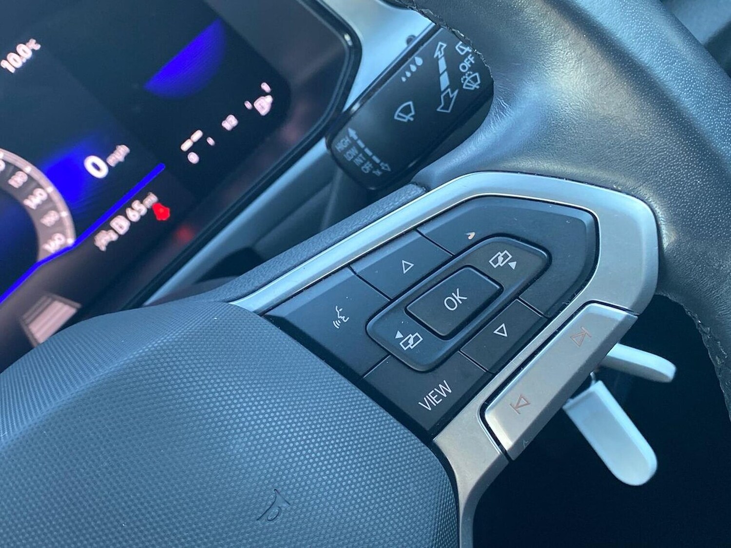 Used Volkswagen T-Roc 2022 for sale - 77001855: Photo 24