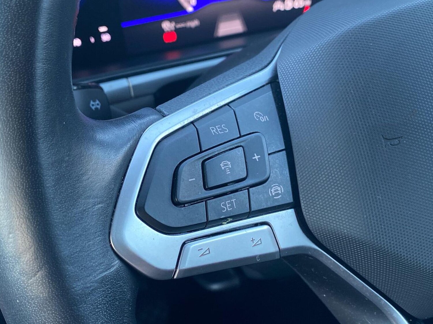 Used Volkswagen T-Roc 2022 for sale - 77001855: Photo 25