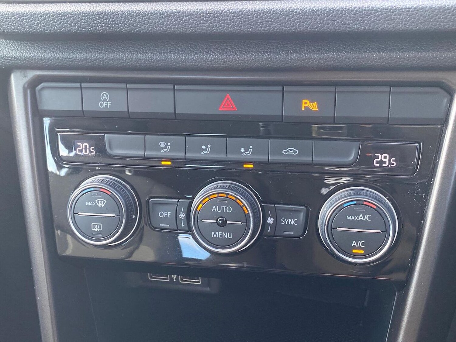 Used Volkswagen T-Roc 2018 for sale - 78195048: Photo 12