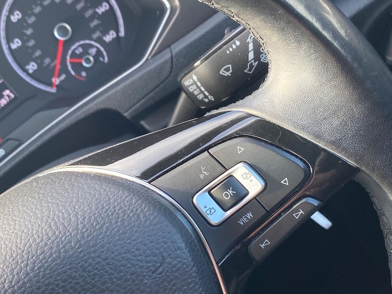 Used Volkswagen T-Roc 2018 for sale - 78195048: Photo 24