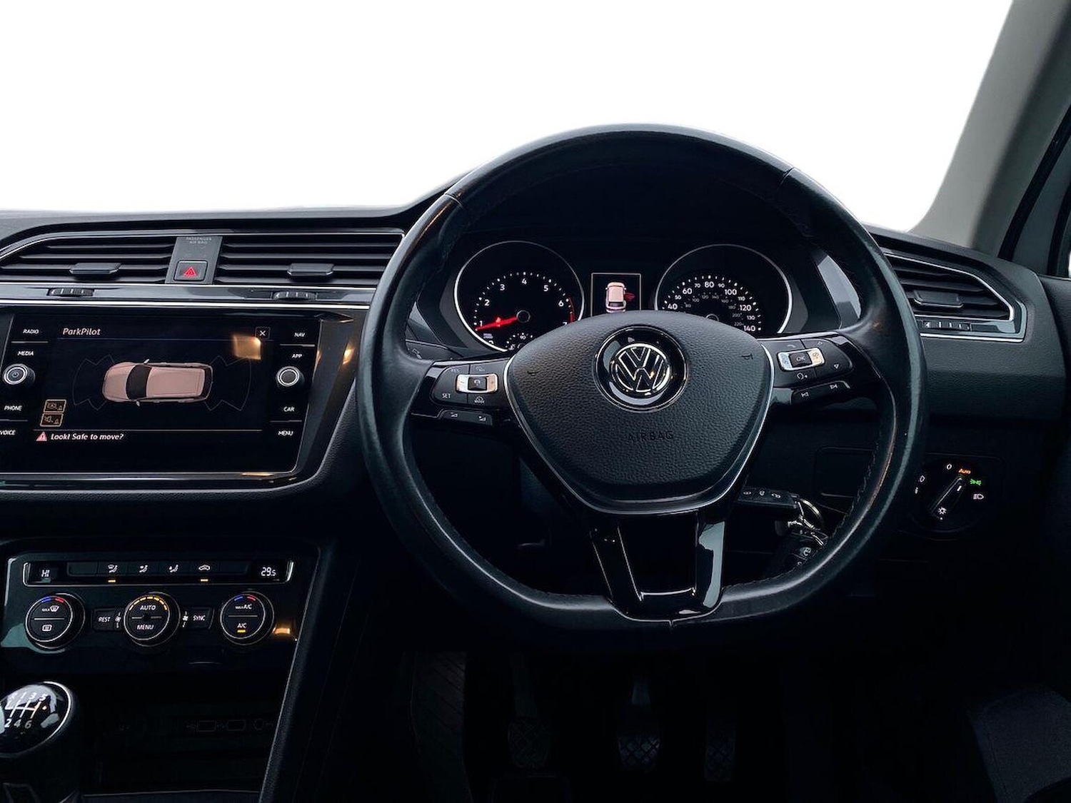 Used Volkswagen Tiguan 2018 for sale - 77034663: Photo 11