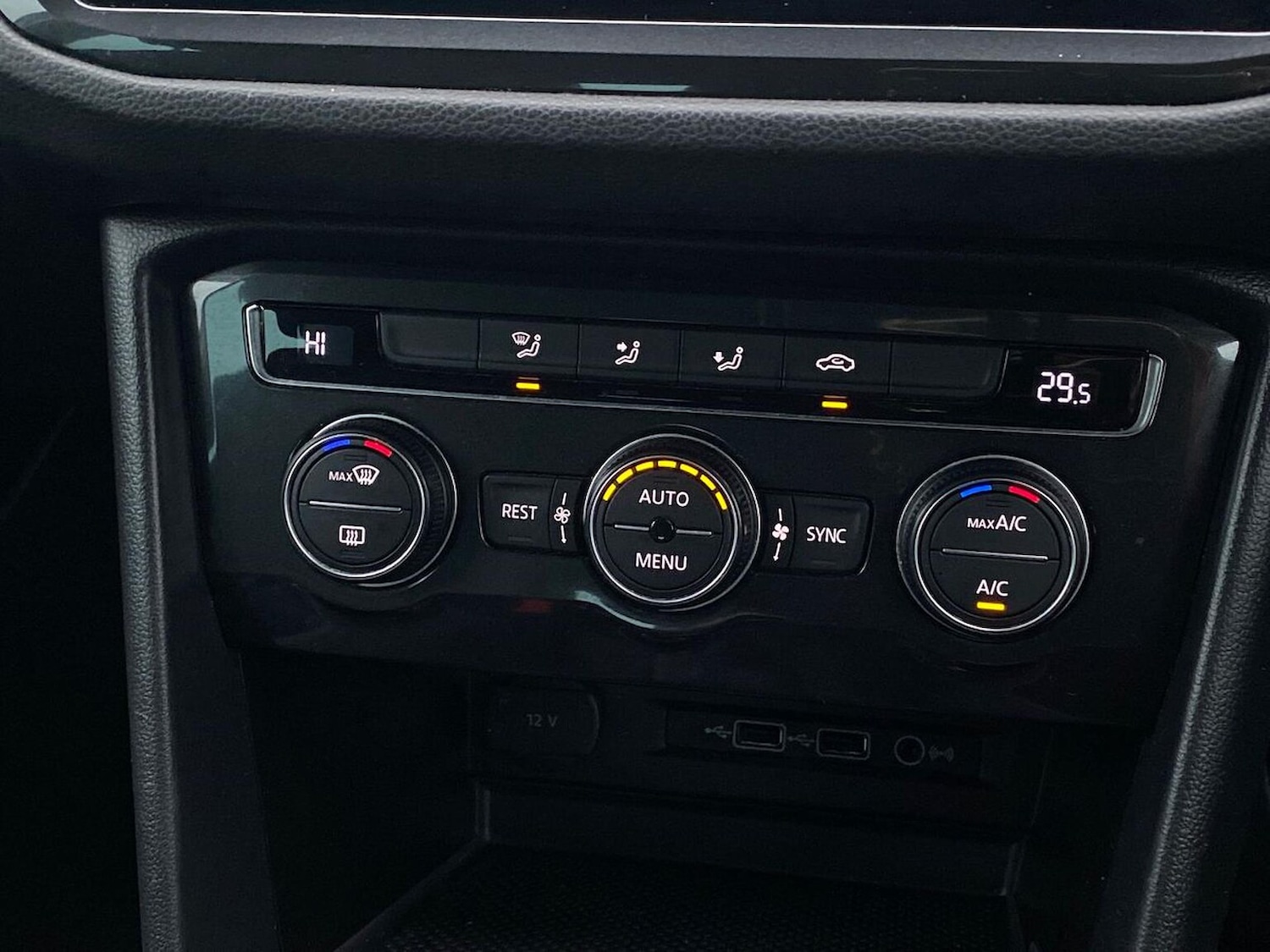 Used Volkswagen Tiguan 2018 for sale - 77034663: Photo 14