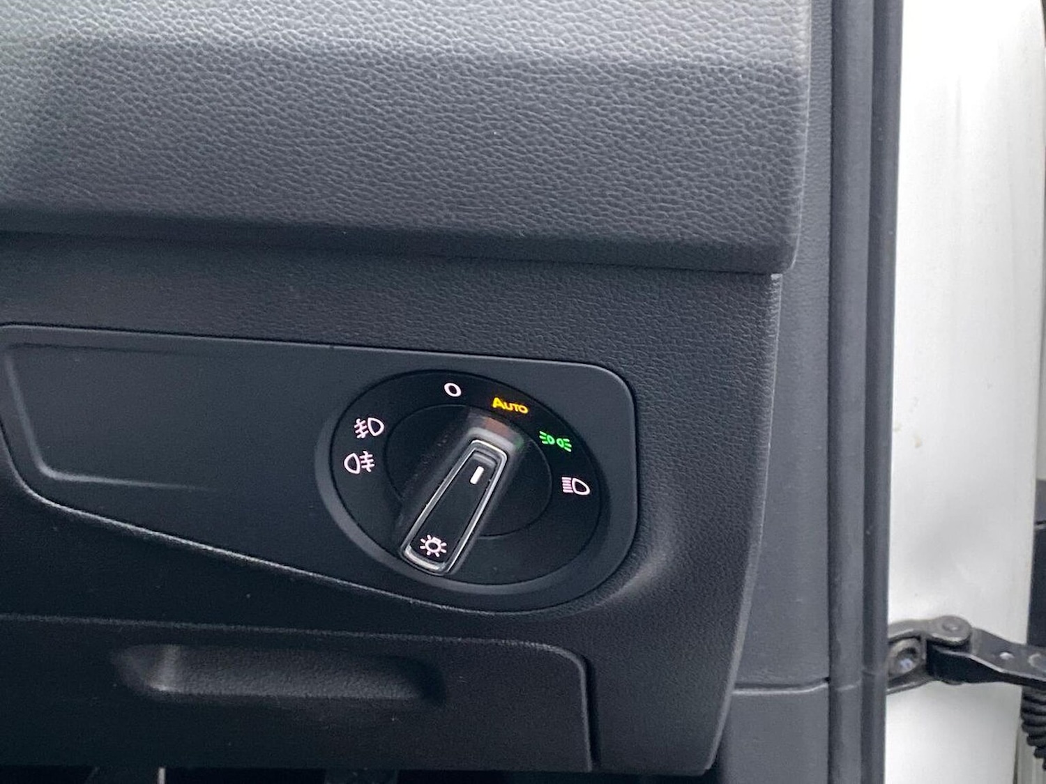 Used Volkswagen Tiguan 2018 for sale - 77034663: Photo 24