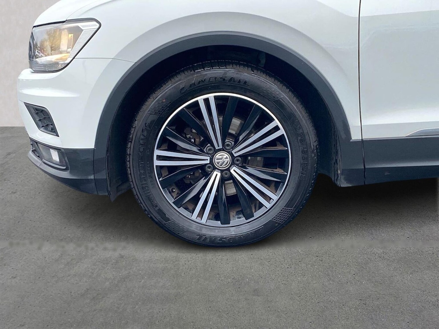 Used Volkswagen Tiguan 2018 for sale - 77034663: Photo 8