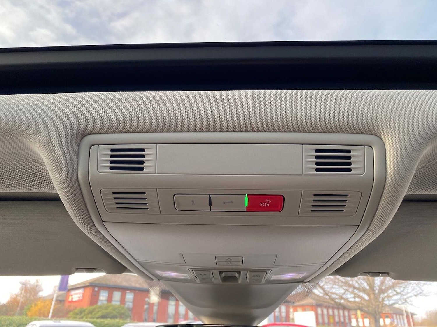 Used Volkswagen Tiguan 2019 for sale - 76837112: Photo 14