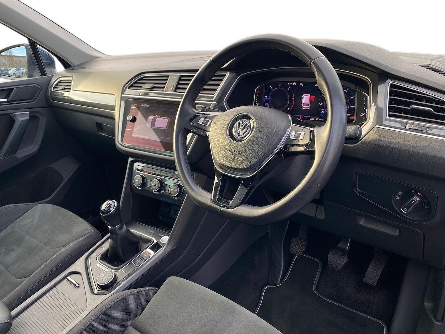 Used Volkswagen Tiguan 2019 for sale - 76837112: Photo 15