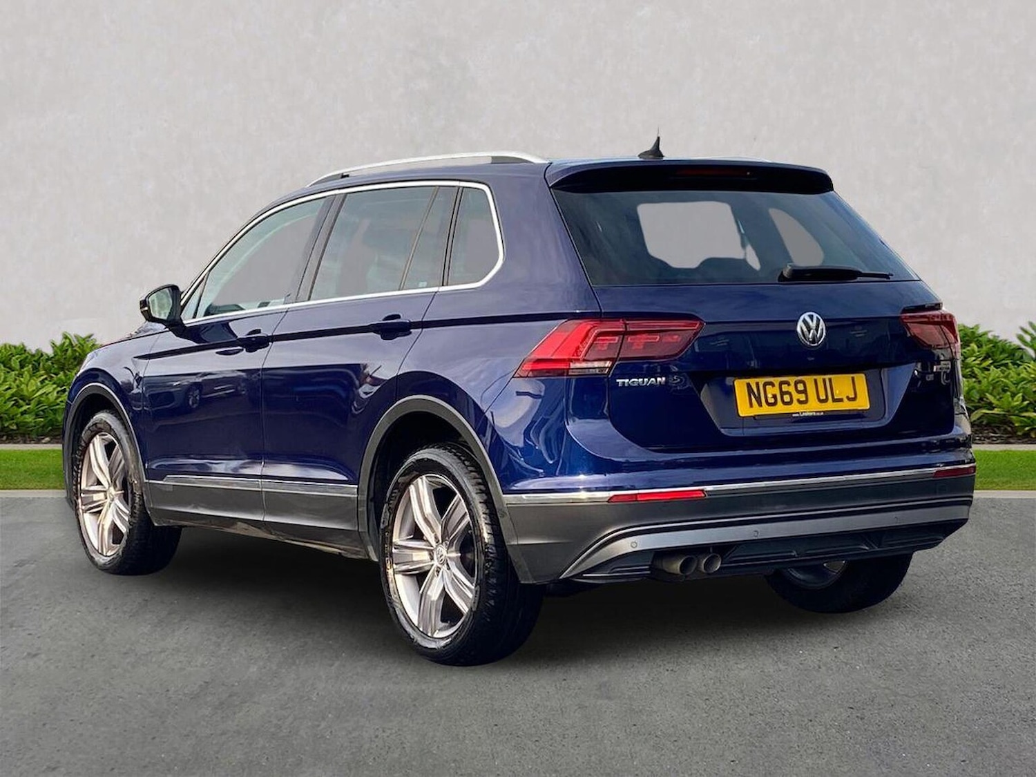 Used Volkswagen Tiguan 2019 for sale - 76837112: Photo 2