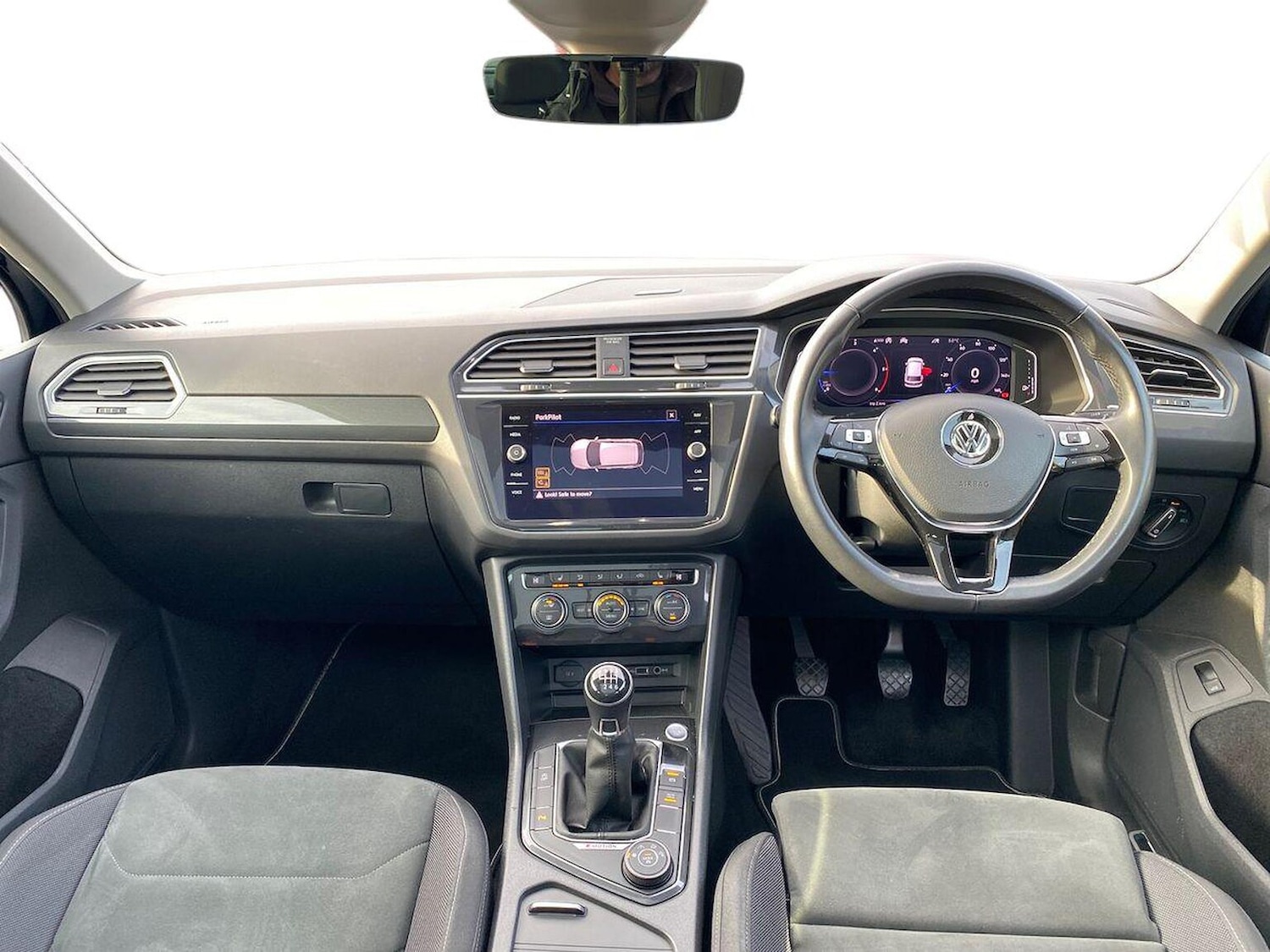 Used Volkswagen Tiguan 2019 for sale - 76837112: Photo 8