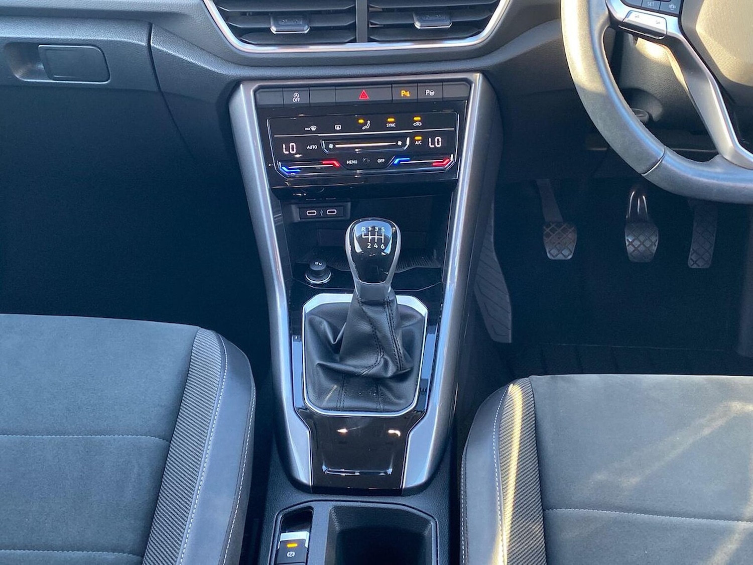 Used Volkswagen T-Roc 2022 for sale - 77008234: Photo 15