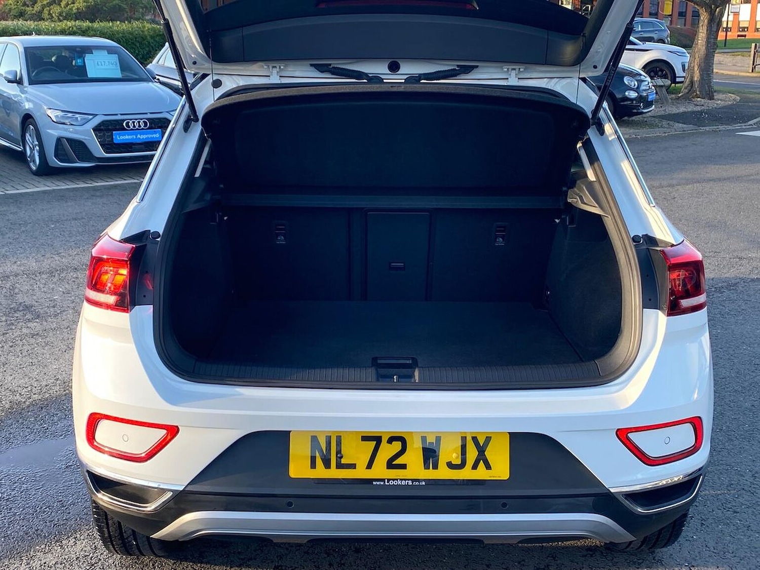 Used Volkswagen T-Roc 2022 for sale - 77008234: Photo 19