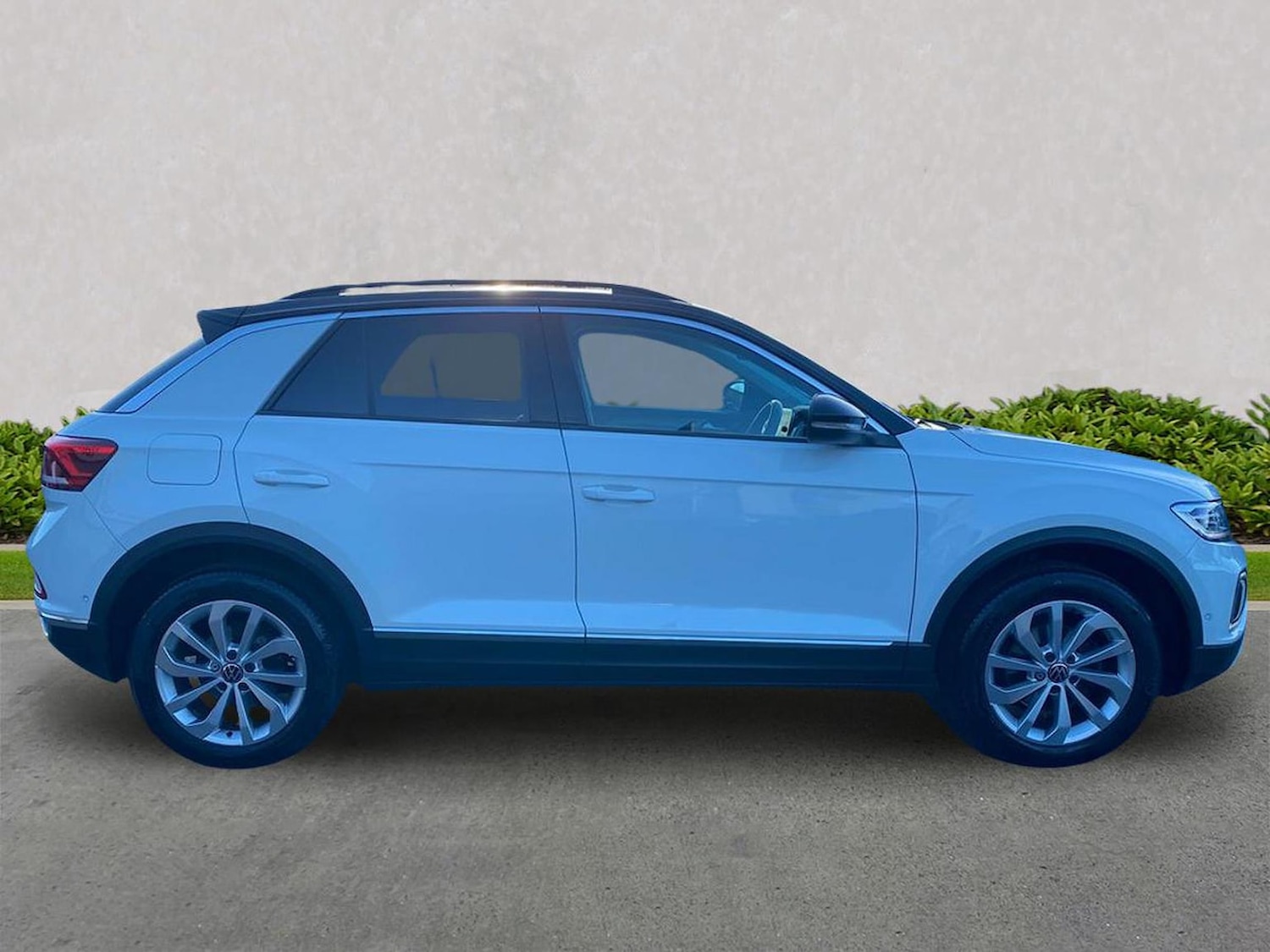 Used Volkswagen T-Roc 2022 for sale - 77008234: Photo 5