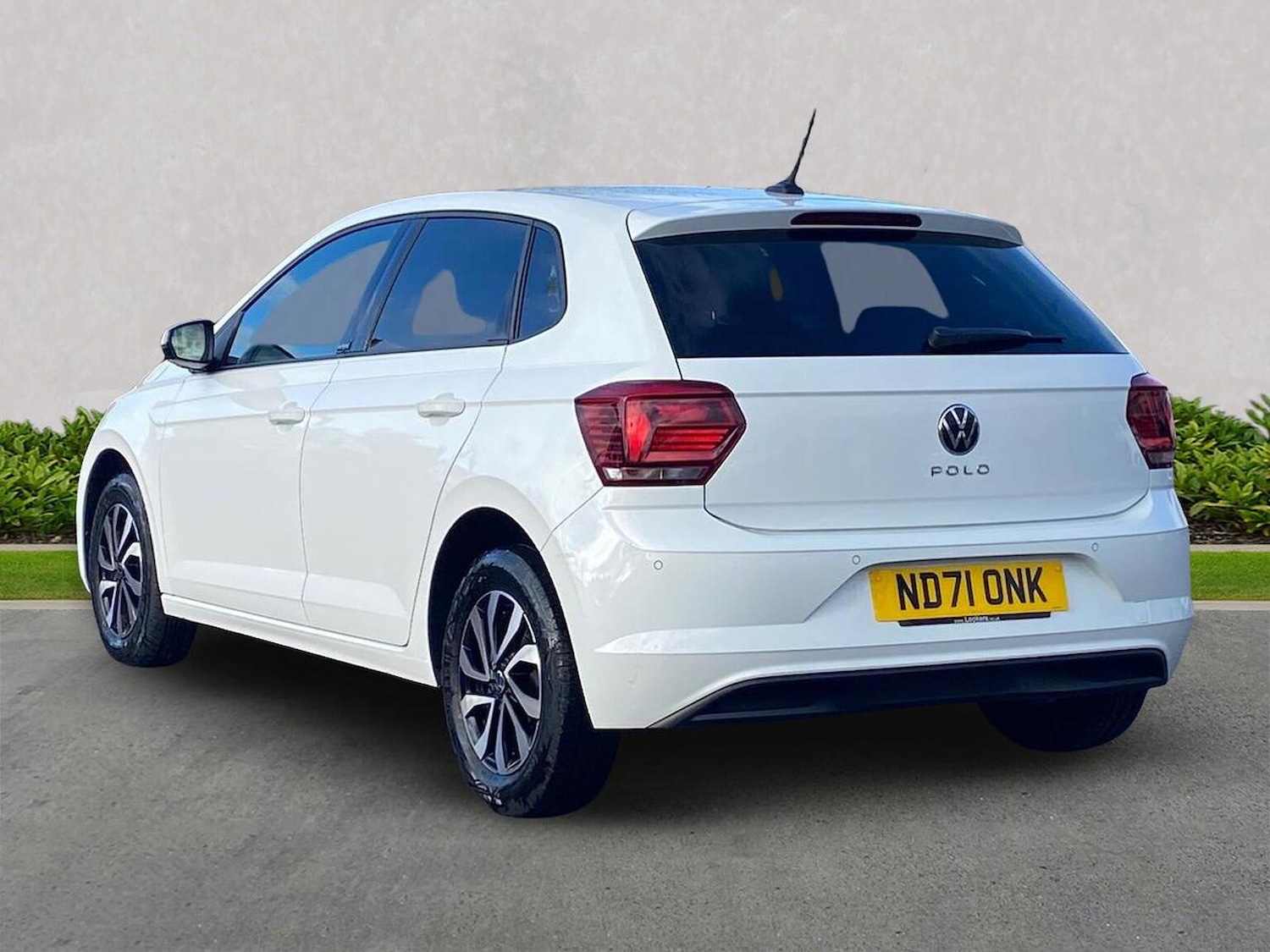 Used Volkswagen Polo 2021 for sale - 76471040: Photo 2