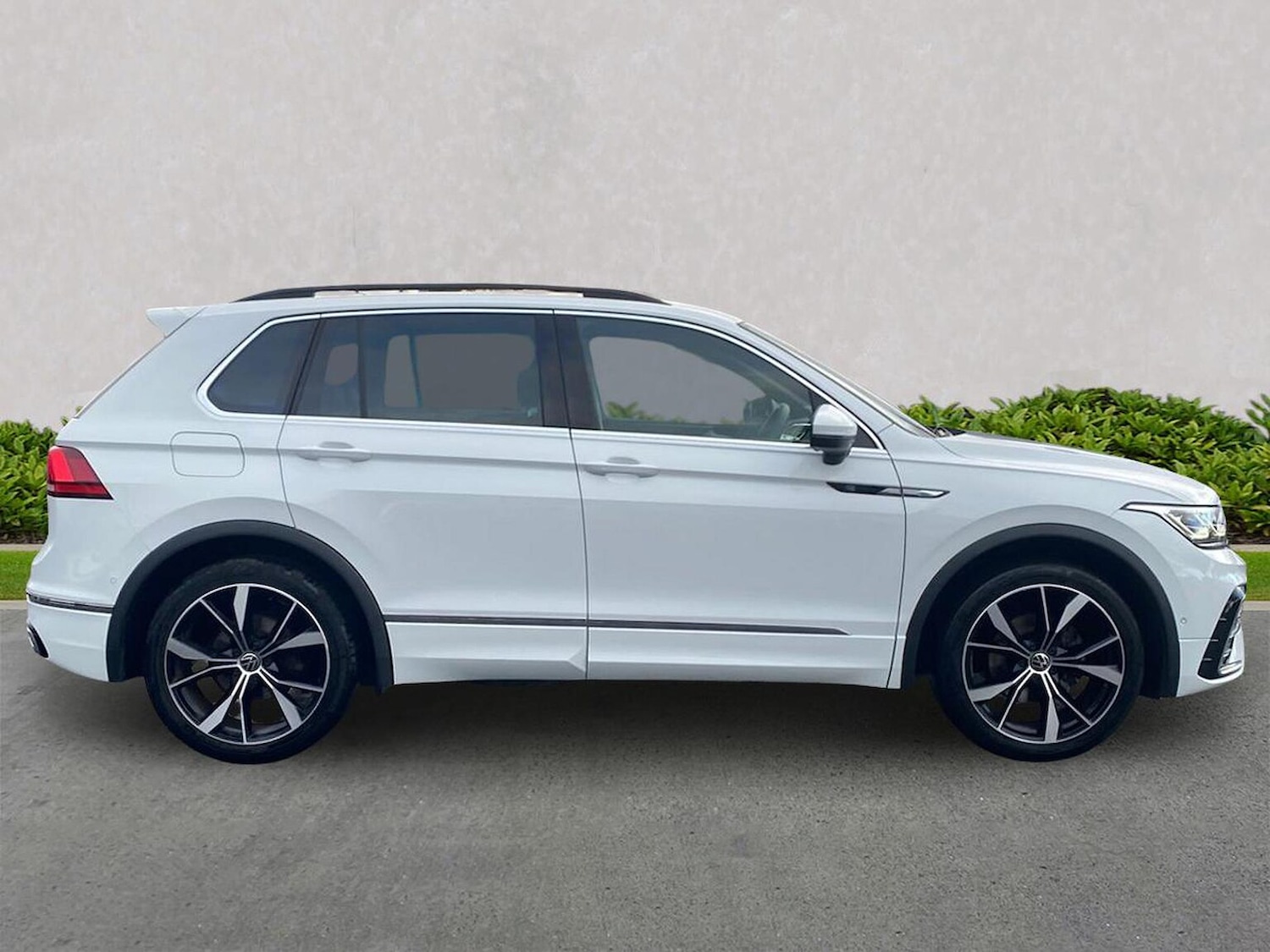 Used Volkswagen Tiguan 2023 for sale - 76736709: Photo 3