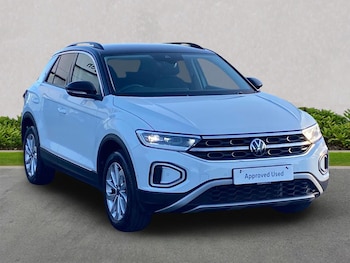 Used Volkswagen T-Roc 2022 for sale - 77487367: Photo