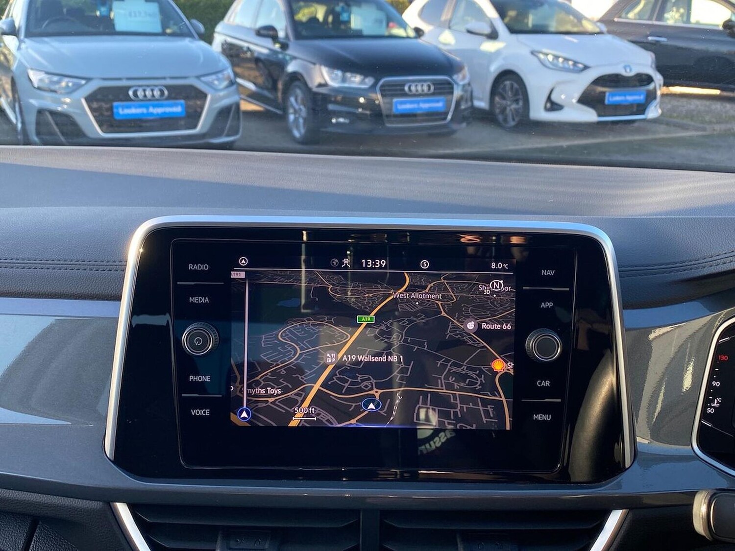 Used Volkswagen T-Roc 2022 for sale - 77487367: Photo 24