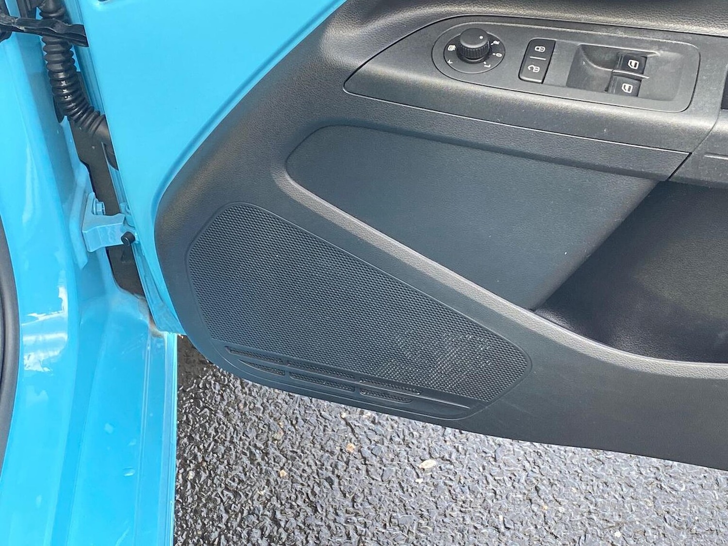 Used Volkswagen up! 2022 for sale - 76571021: Photo 28