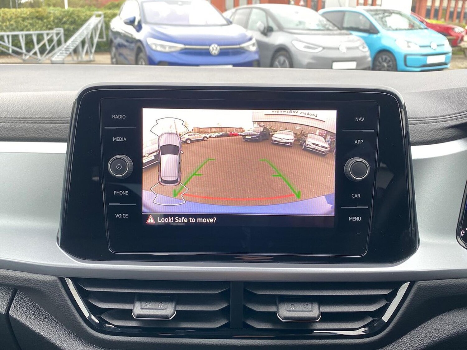 Used Volkswagen T-Roc 2024 for sale - 78195150: Photo 23