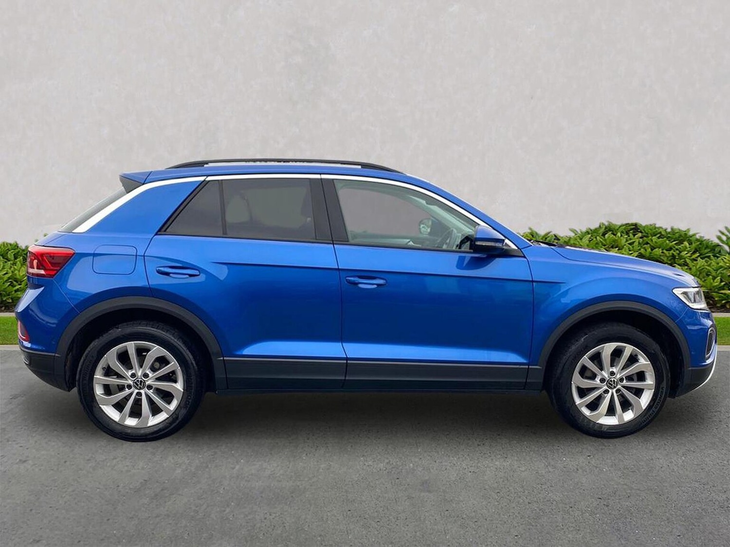 Used Volkswagen T-Roc 2024 for sale - 78195150: Photo 3