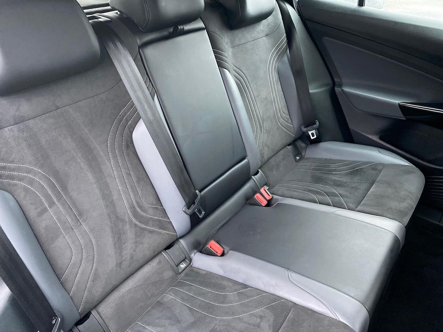 Used Volkswagen ID.4 2022 for sale - 77946103: Photo 16