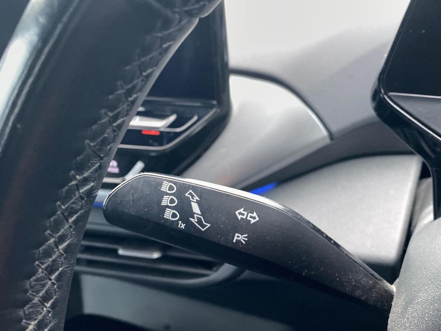 Used Volkswagen ID.4 2022 for sale - 77946103: Photo 28