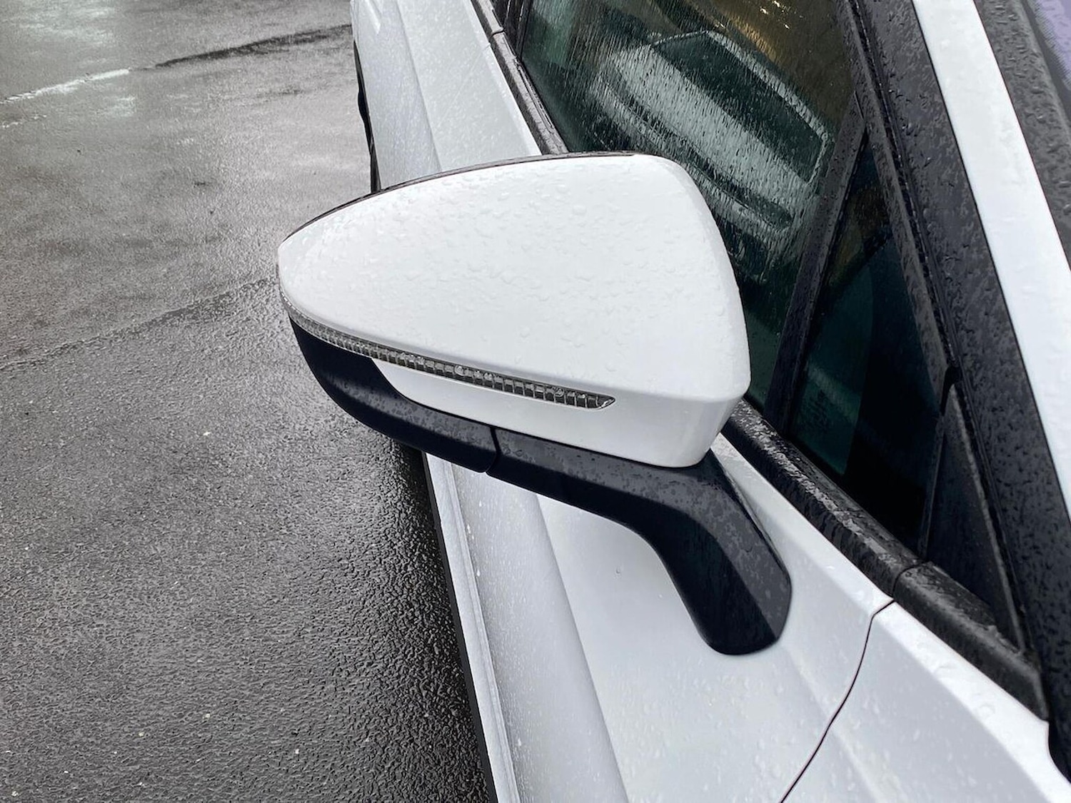 Used Volkswagen ID.4 2022 for sale - 77946103: Photo 37