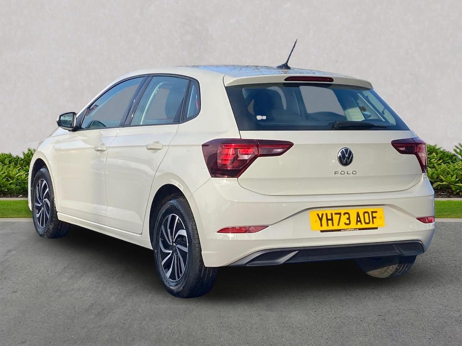 Used Volkswagen Polo 2023 for sale - 76736689: Photo 2