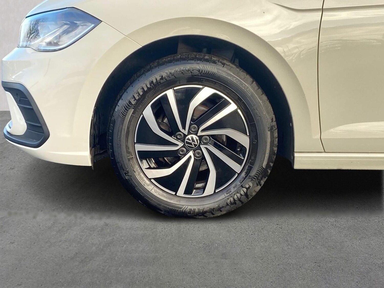 Used Volkswagen Polo 2023 for sale - 76736689: Photo 6