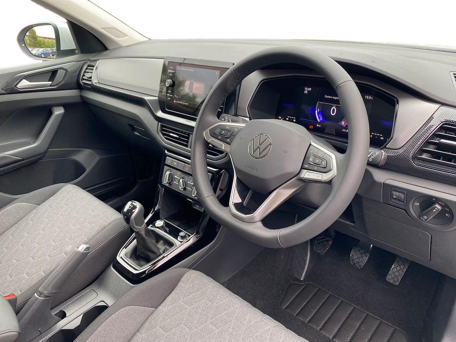 Used Volkswagen T-Cross 2025 for sale - 76157300: Photo 15
