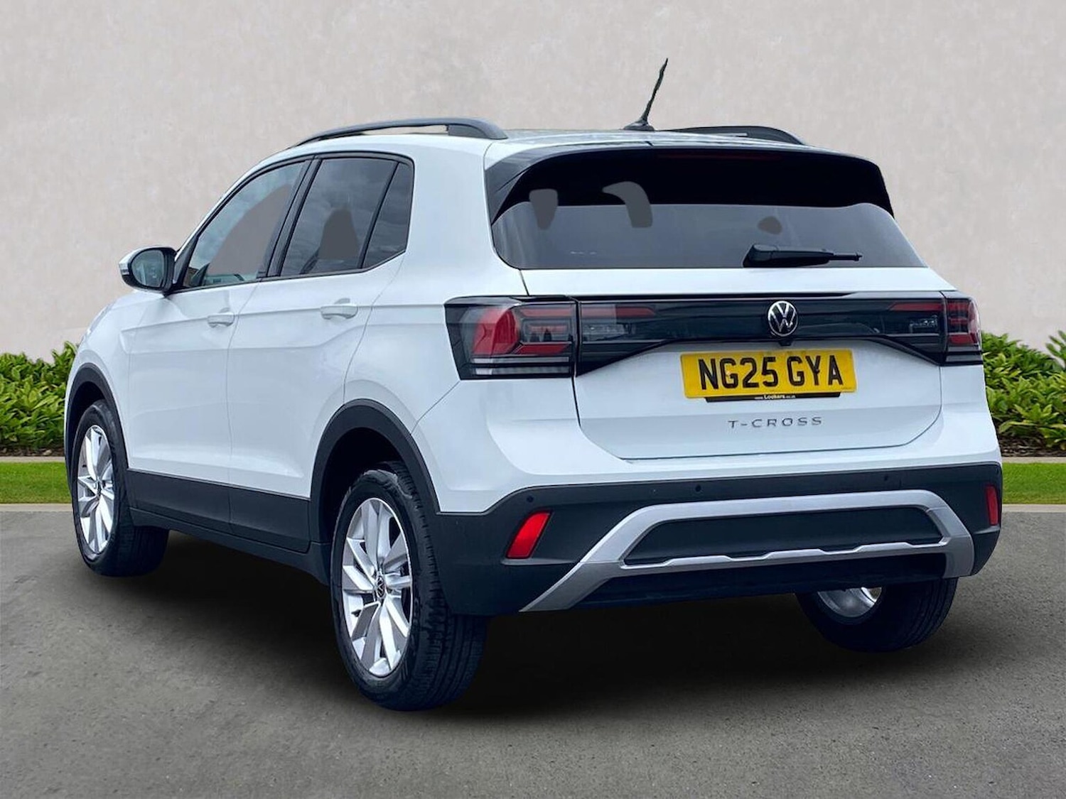 Used Volkswagen T-Cross 2025 for sale - 76157300: Photo 2