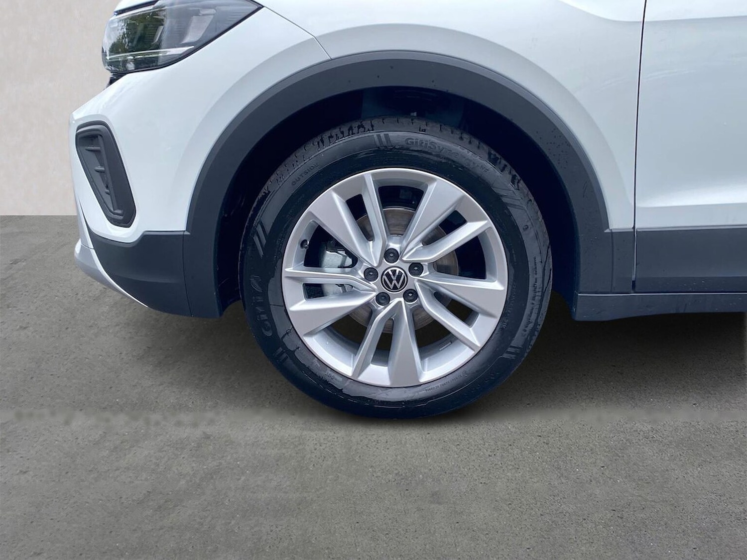 Used Volkswagen T-Cross 2025 for sale - 76157300: Photo 6