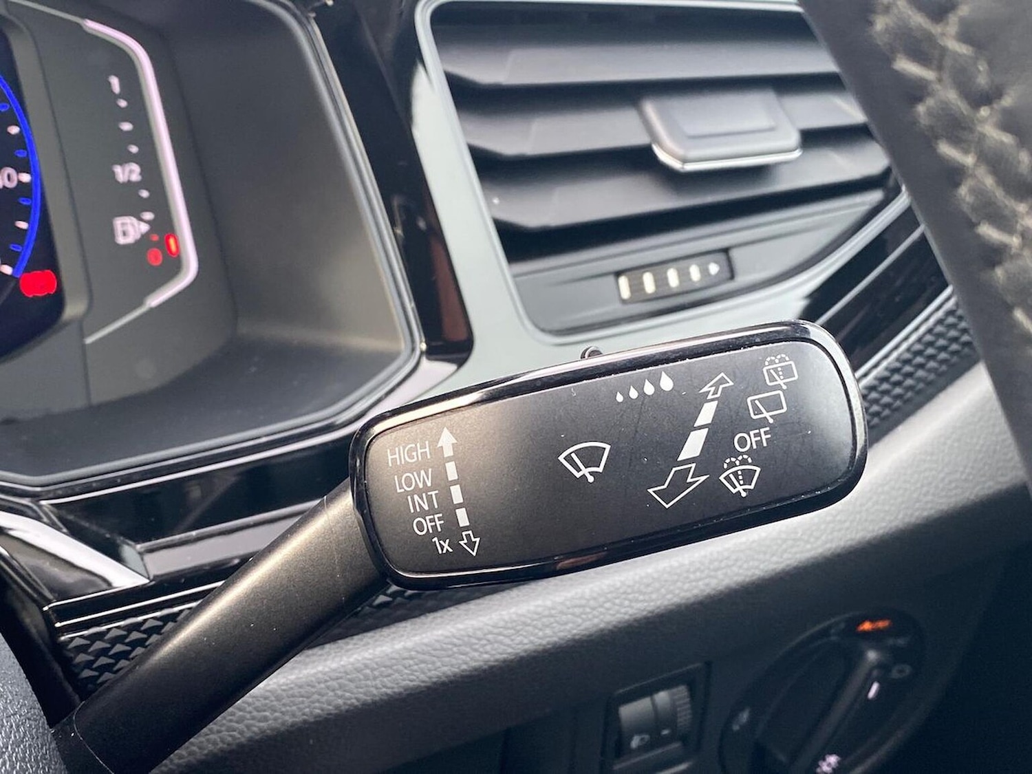 Used Volkswagen Polo 2022 for sale - 76437290: Photo 25