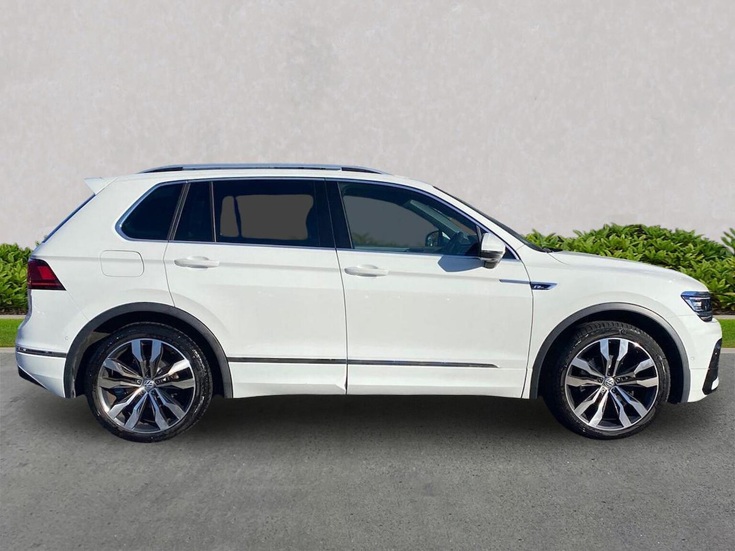 Used Volkswagen Tiguan 2019 for sale - 76357977: Photo 3