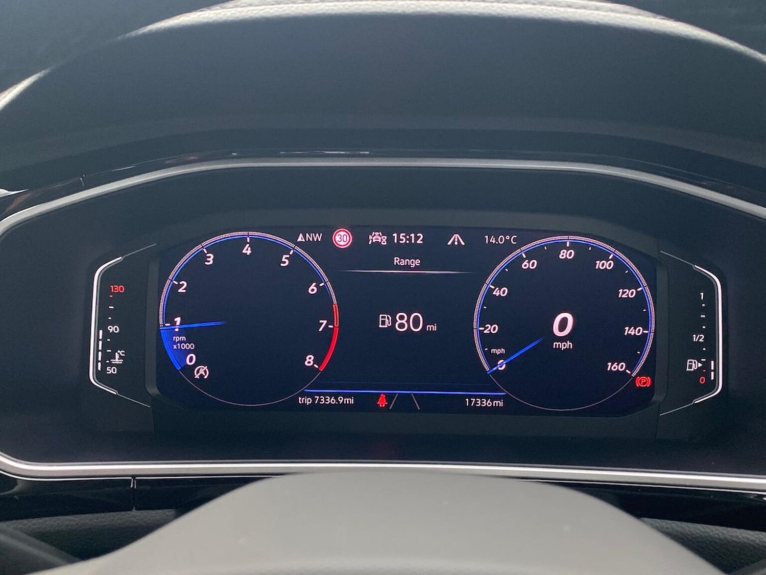 Used Volkswagen T-Roc 2023 for sale - 76455325: Photo 10