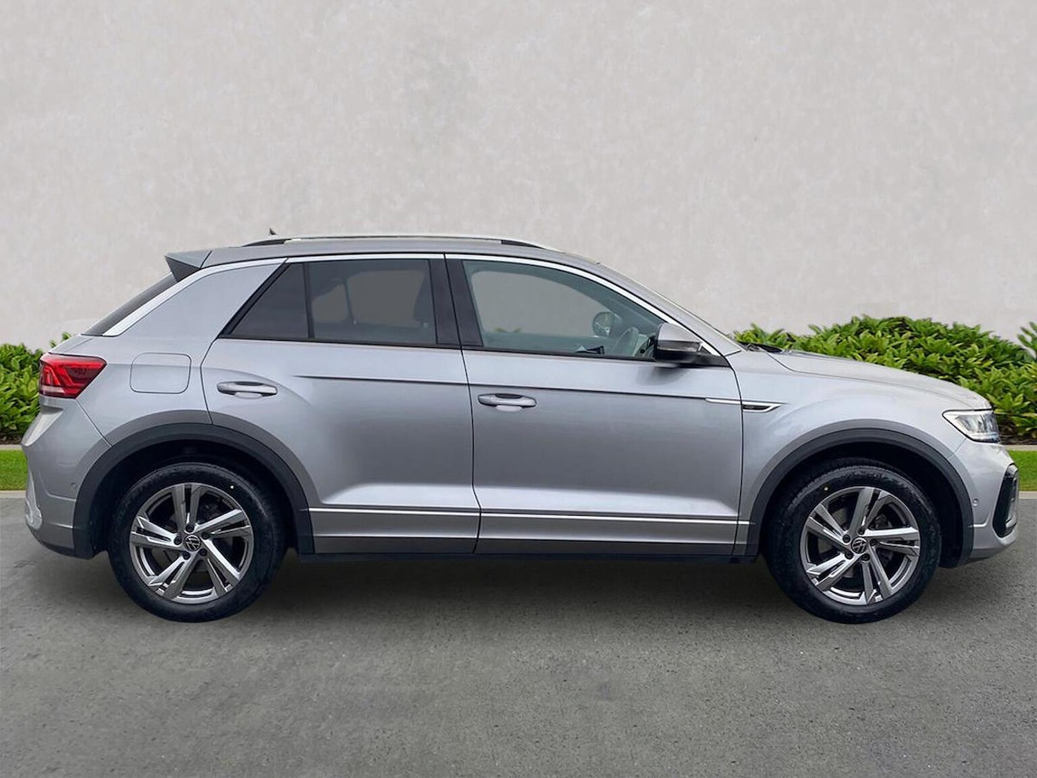 Used Volkswagen T-Roc 2023 for sale - 76455325: Photo 3