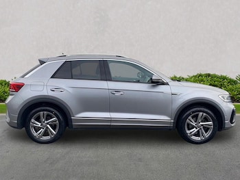 Used Volkswagen T-Roc 2023 for sale - 76455325: Photo
