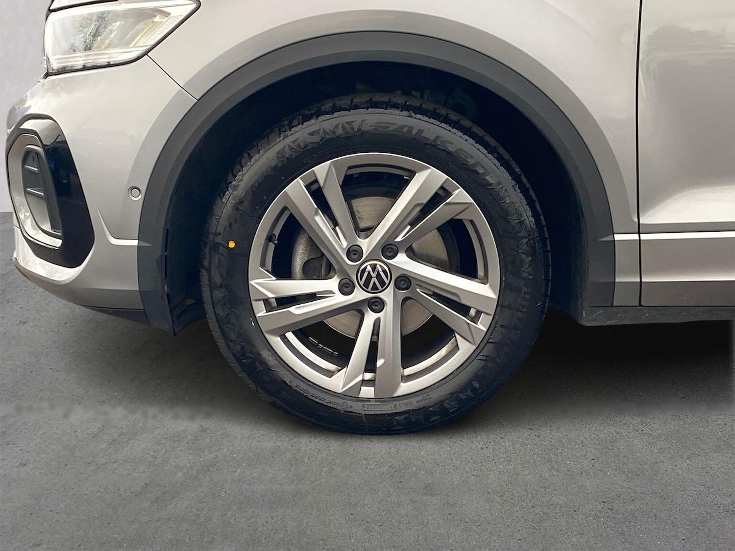 Used Volkswagen T-Roc 2023 for sale - 76455325: Photo 6