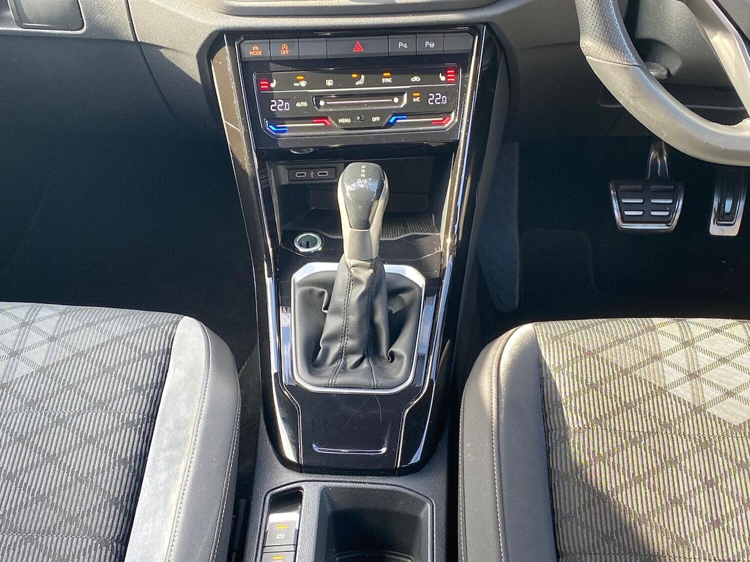 Used Volkswagen T-Roc 2022 for sale - 78168971: Photo 13