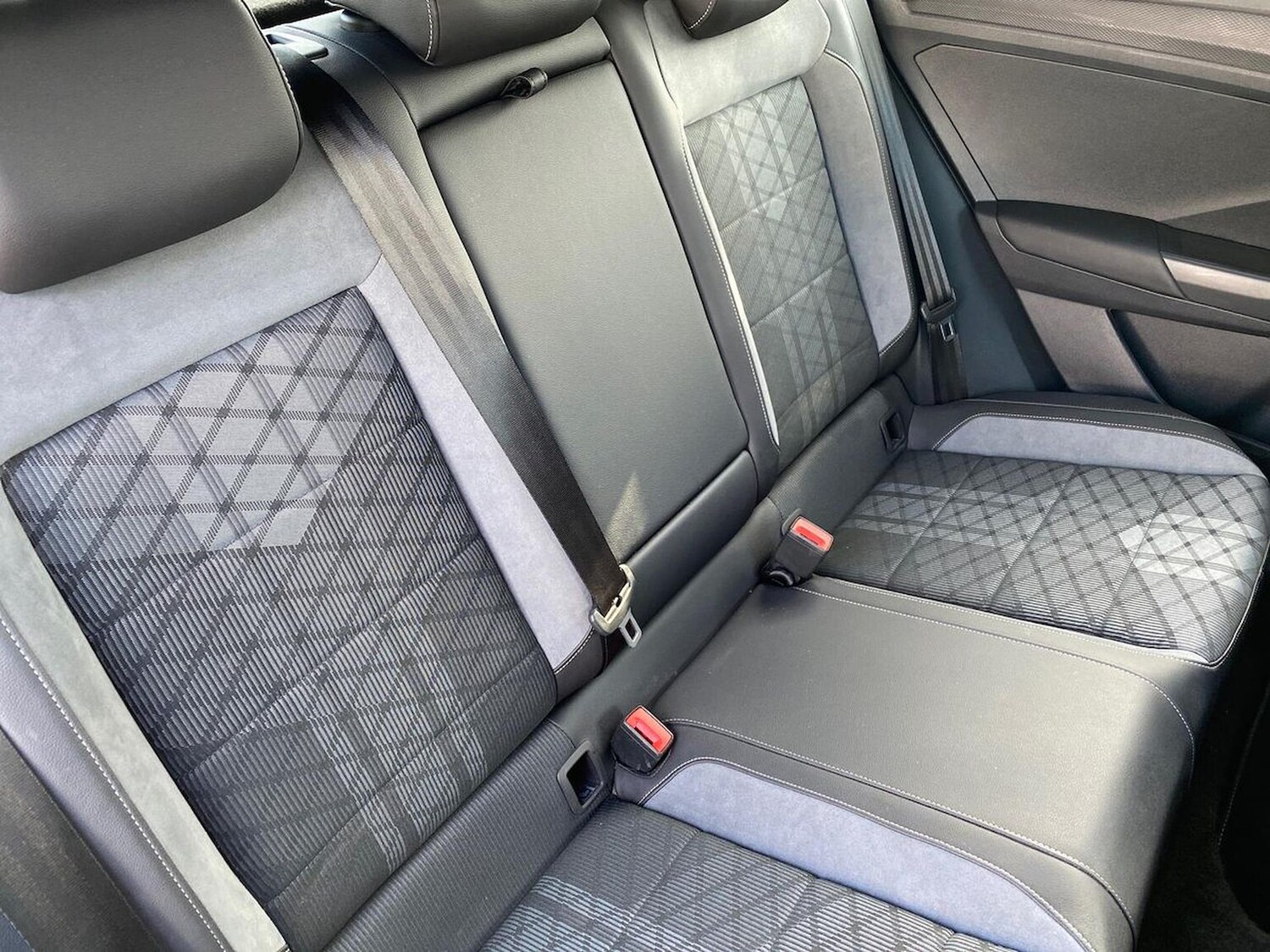 Used Volkswagen T-Roc 2022 for sale - 78168971: Photo 16