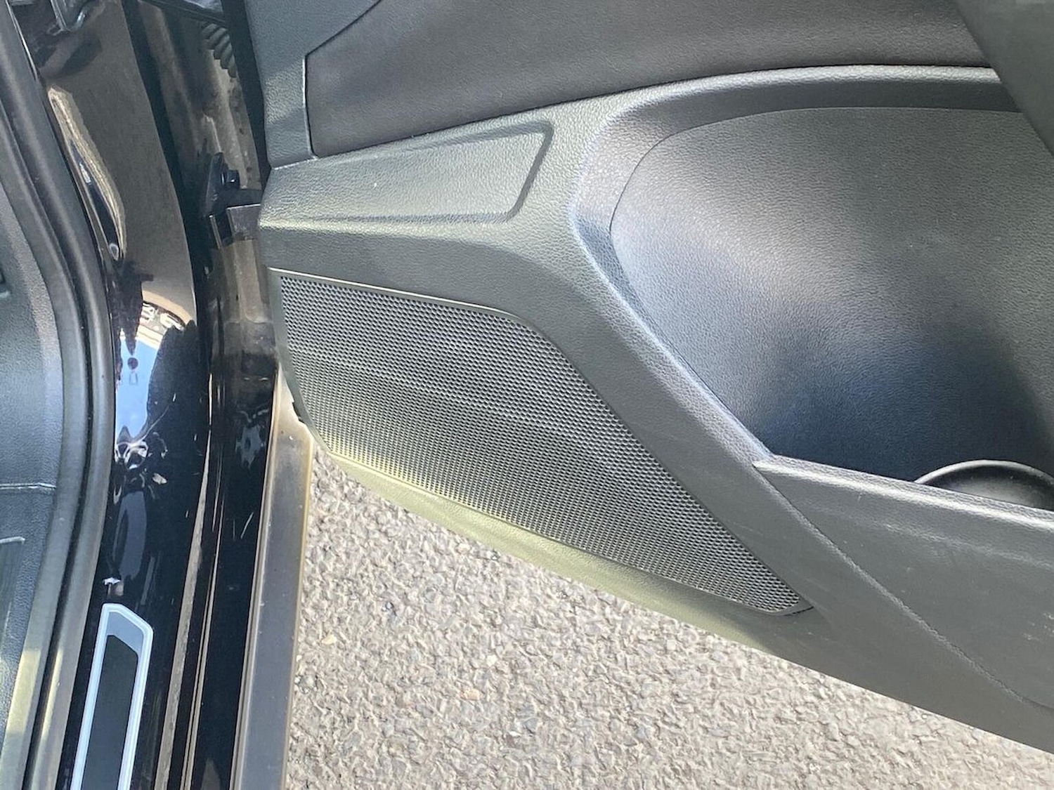 Used Volkswagen T-Roc 2022 for sale - 78168971: Photo 30