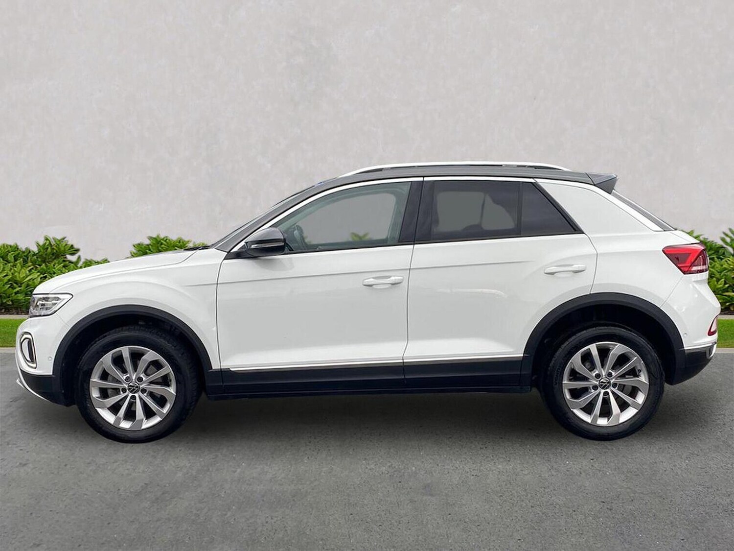 Used Volkswagen T-Roc 2023 for sale - 76437283: Photo 19