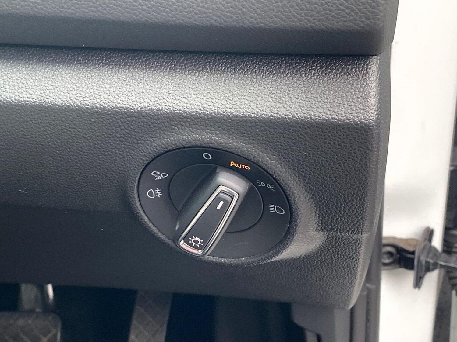 Used Volkswagen T-Roc 2023 for sale - 76437283: Photo 22