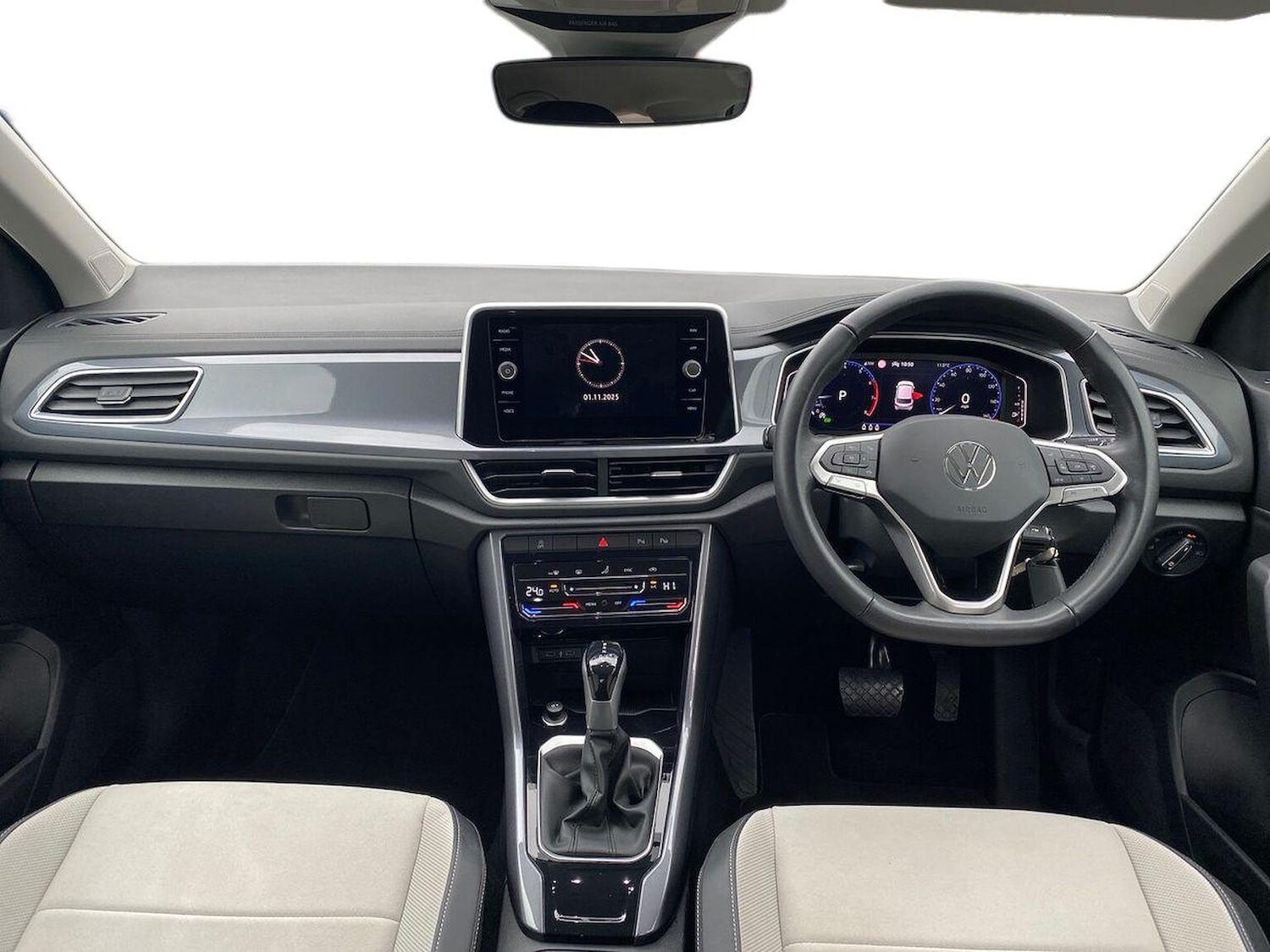 Used Volkswagen T-Roc 2023 for sale - 76437283: Photo 8