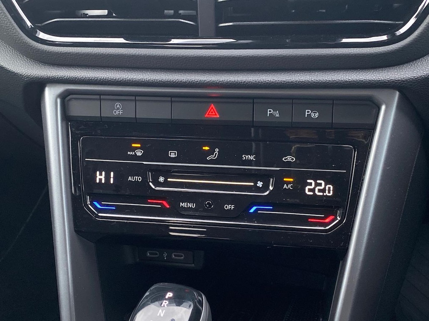 Used Volkswagen T-Roc 2025 for sale - 76492364: Photo 12